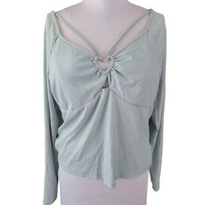 No Boundaries Heart Cut out Top